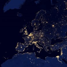 Europas Lichtermeer bei Nacht aus dem Weltall betrachtet. Quelle: publicdomainpictures.net