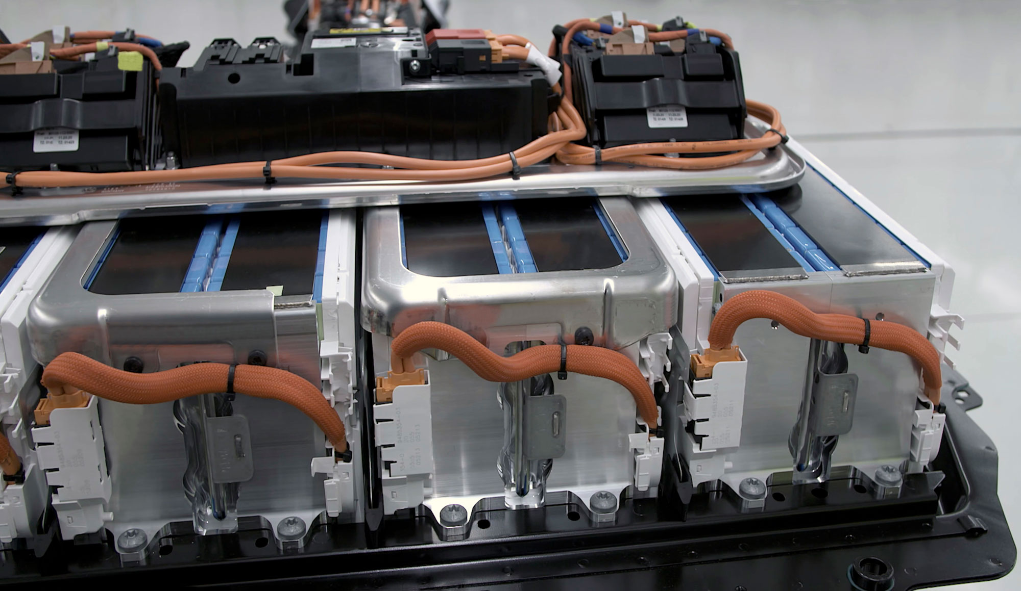 E-Auto-Batterien als Stromspeicher! Second-Life-Batterien