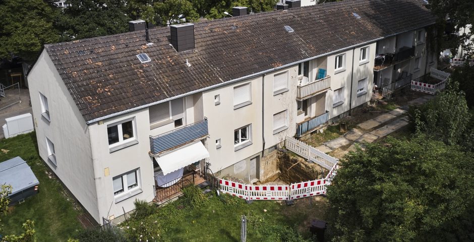 Blick auf eine typische Häuserzeile aus den 50er Jahren