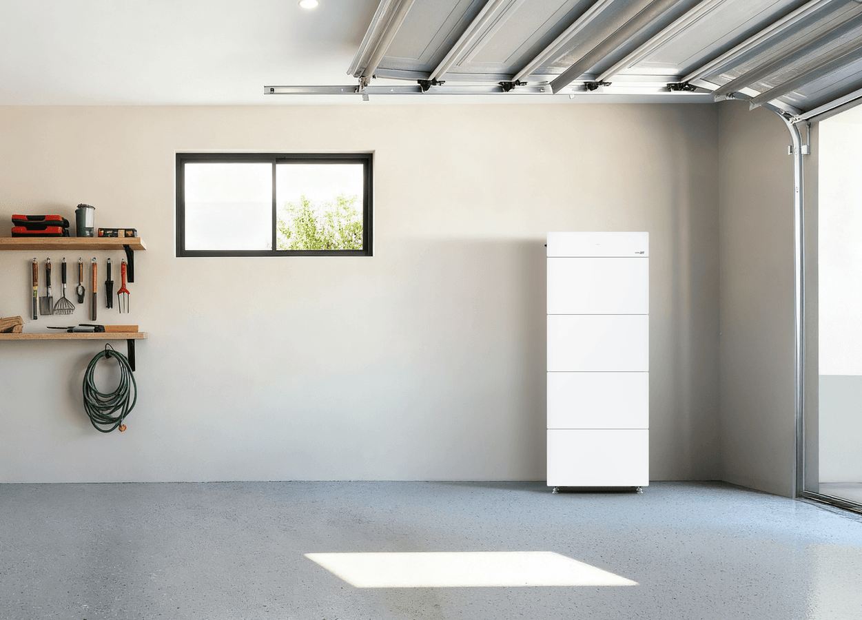 [KI-basierter Medieninhalt] SolarEdge Nexis-Battery 400V/800V scene view