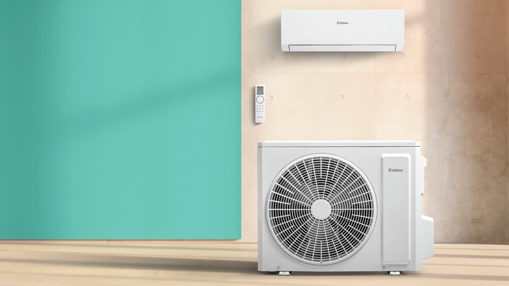 Eine Vaillant Lüftungsanlage aus drei Komponenten vor grünem Hintergrund