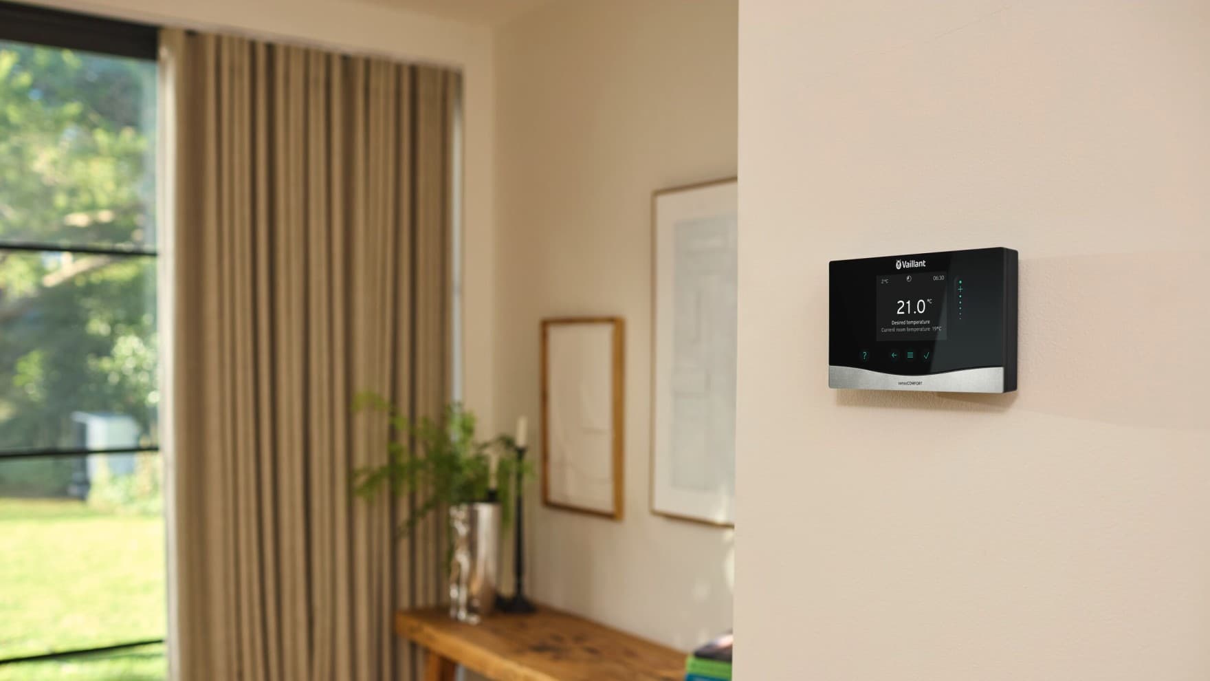 sensoCOMFORT Reger im Wohnzimmer