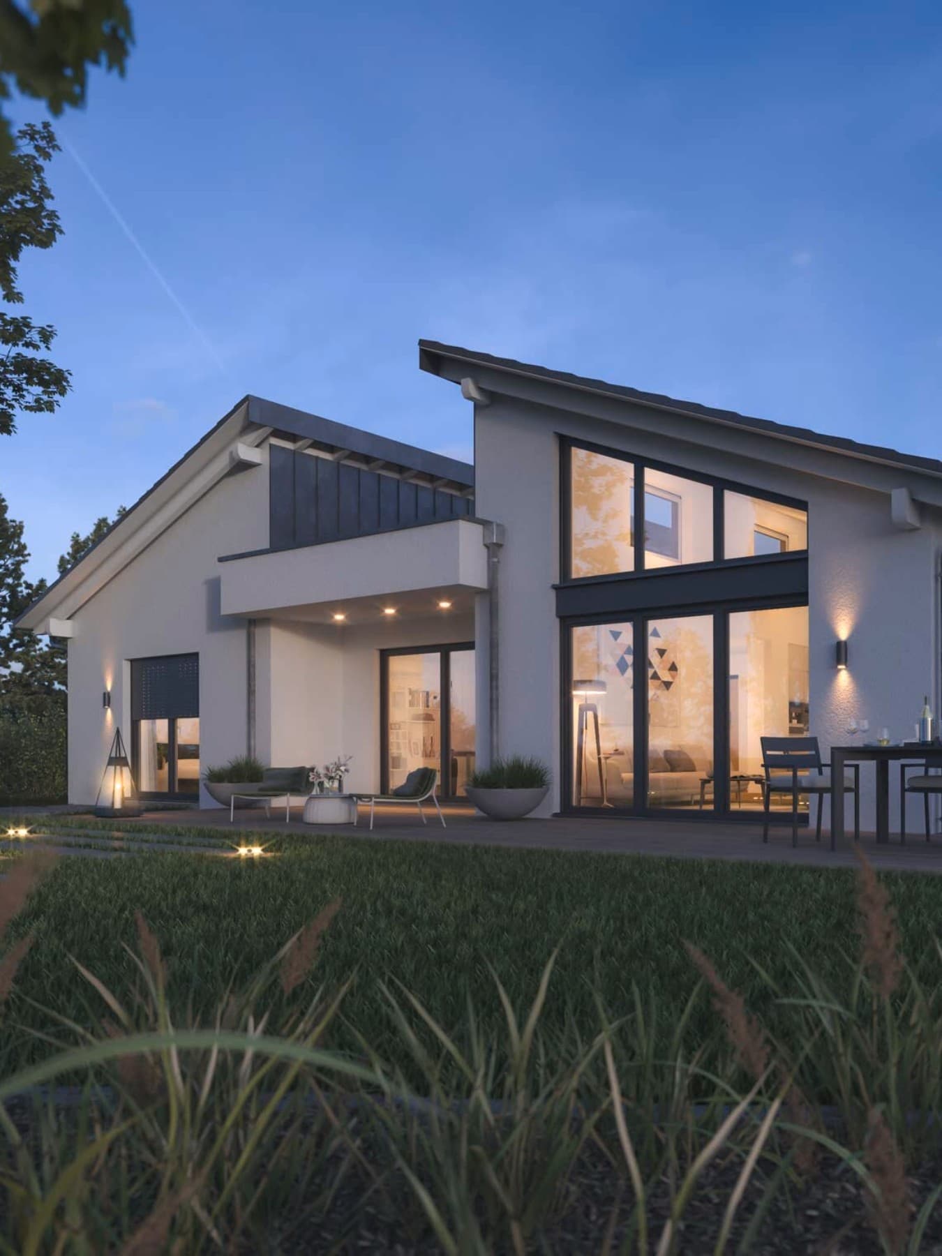 Außenansicht des Bungalows bei Dämmerung