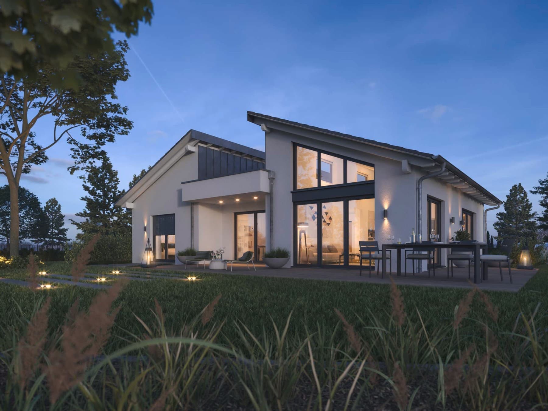 Außenansicht des Bungalows bei Dämmerung