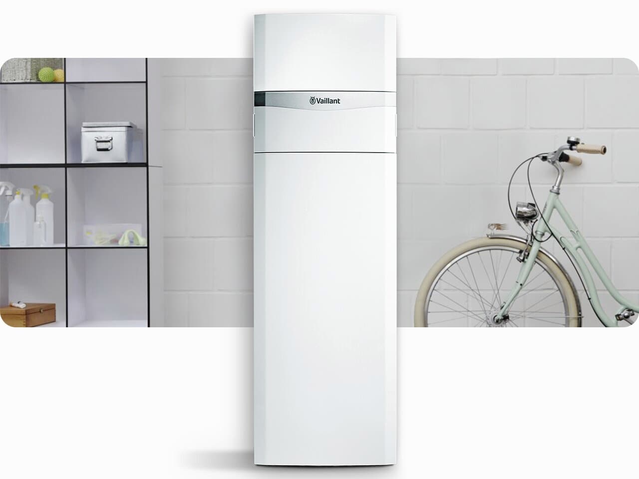 eine Vaillant Wärmepumpe flexoCOMPACT, im Hintergrund ist ein Keller mit Waschmaschine angedeutet.