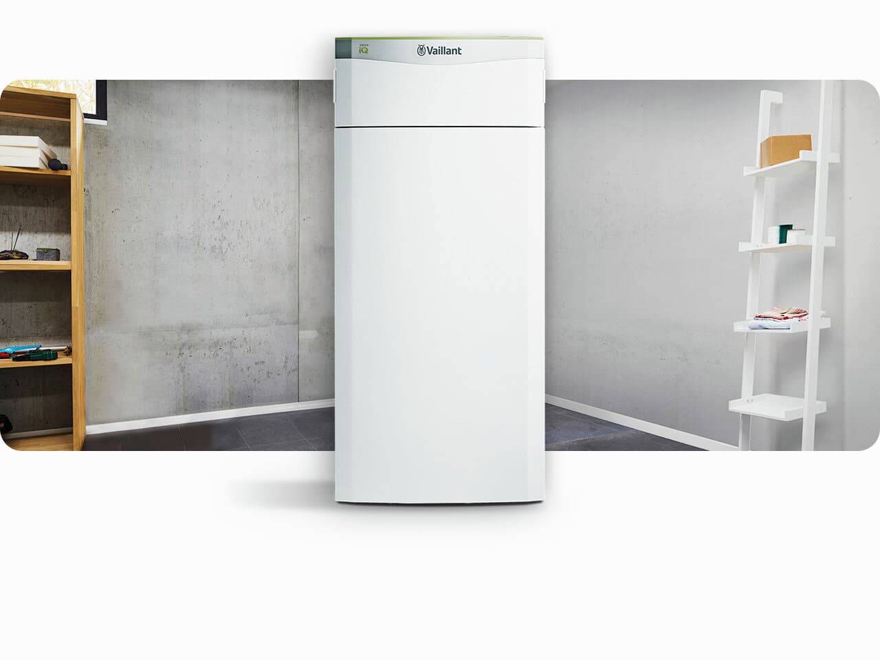 eine Vaillant Wärmepumpe flexoTHERM exclusive vor grauem Grund.