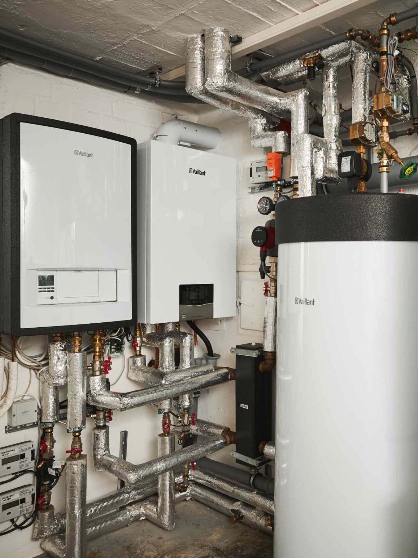 Hybridsystem im Keller - ecoTEC und Speicher